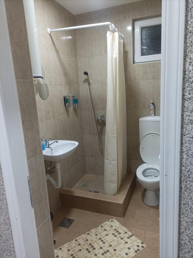 Apartmani Marija Zemun Zemun Polje Екстер'єр фото