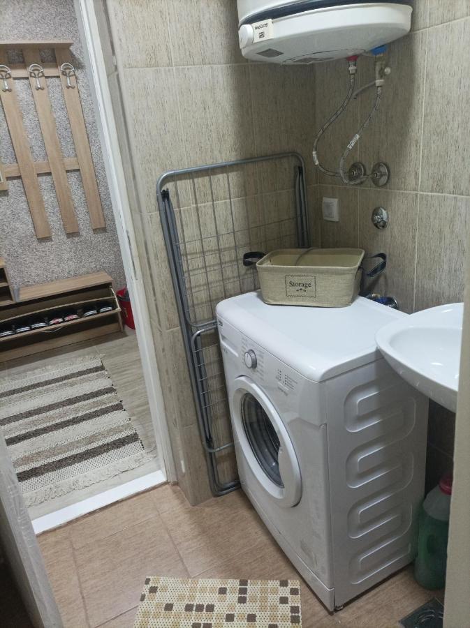 Apartmani Marija Zemun Zemun Polje Екстер'єр фото