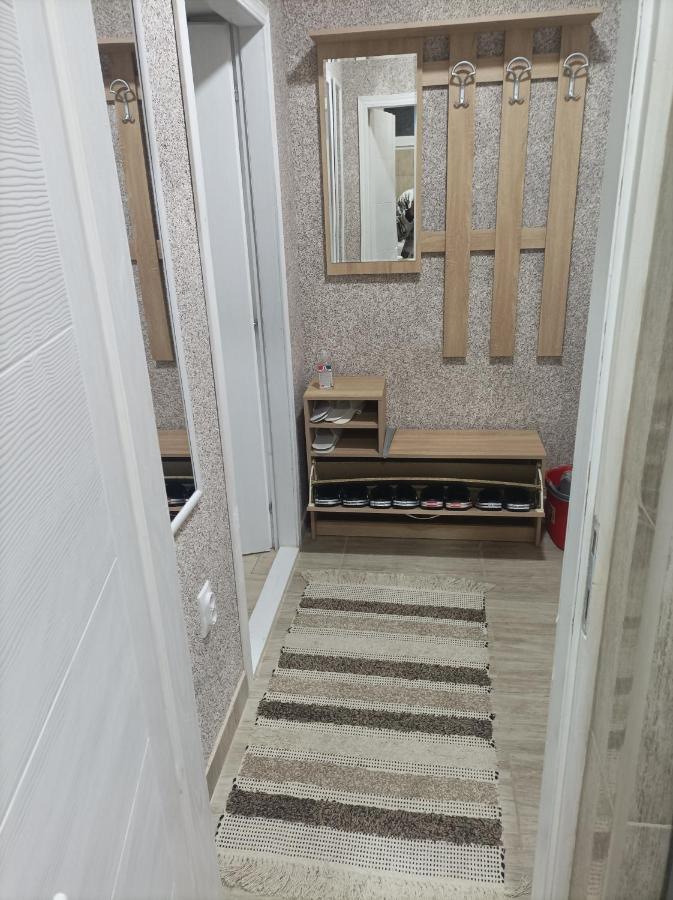 Apartmani Marija Zemun Zemun Polje Екстер'єр фото