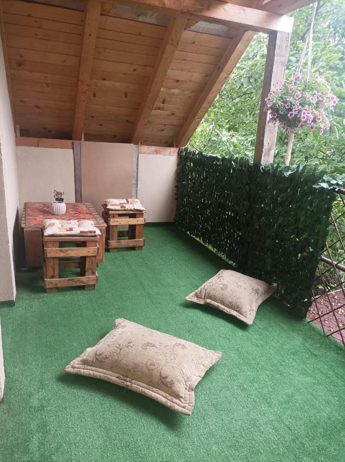 Apartmani Marija Zemun Zemun Polje Екстер'єр фото
