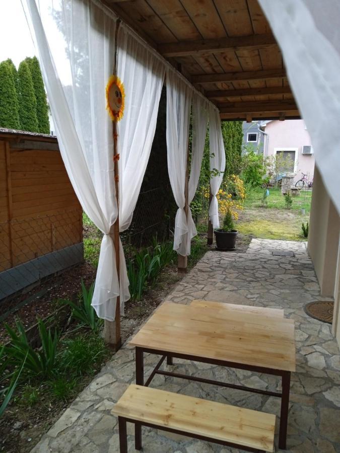 Apartmani Marija Zemun Zemun Polje Екстер'єр фото
